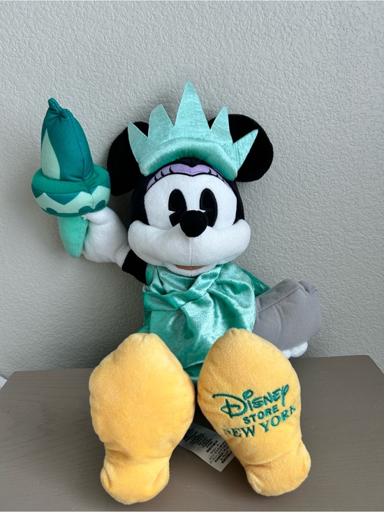 Disney Other - Disney Minnie Mouse Statue of Liberty Plush - Teal & Yellow